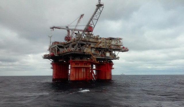 oil rig g659666a97 640