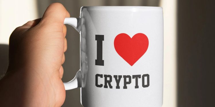 It turns out that more and more people are finding themselves attracted to crypto enthusiasts. (Photo Source: Etsy)
