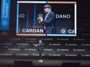 Cardano Summit Day2 Main Stage DSCF8264 (1)